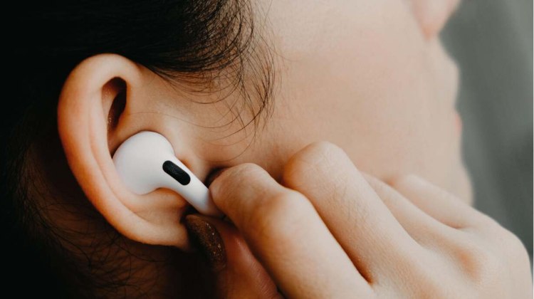 How to Turn on Airpod Noise Cancellation​