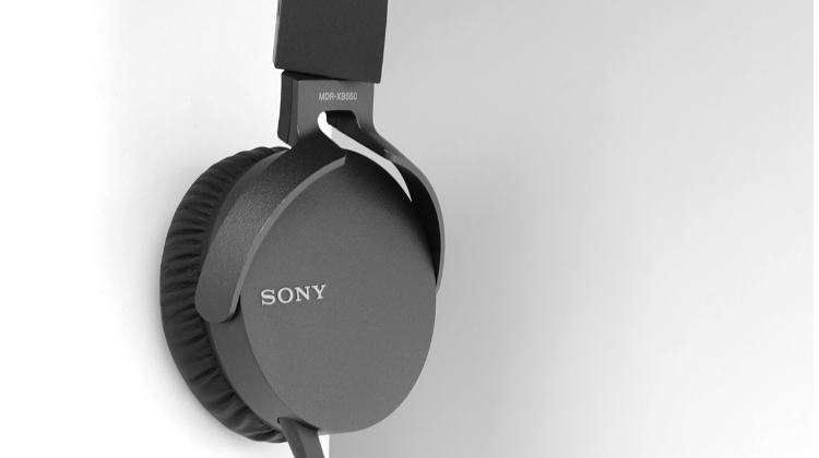 What are the Best Headphones for Under 200