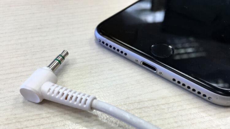 Will a Microphone Work in the Headphone Jack
