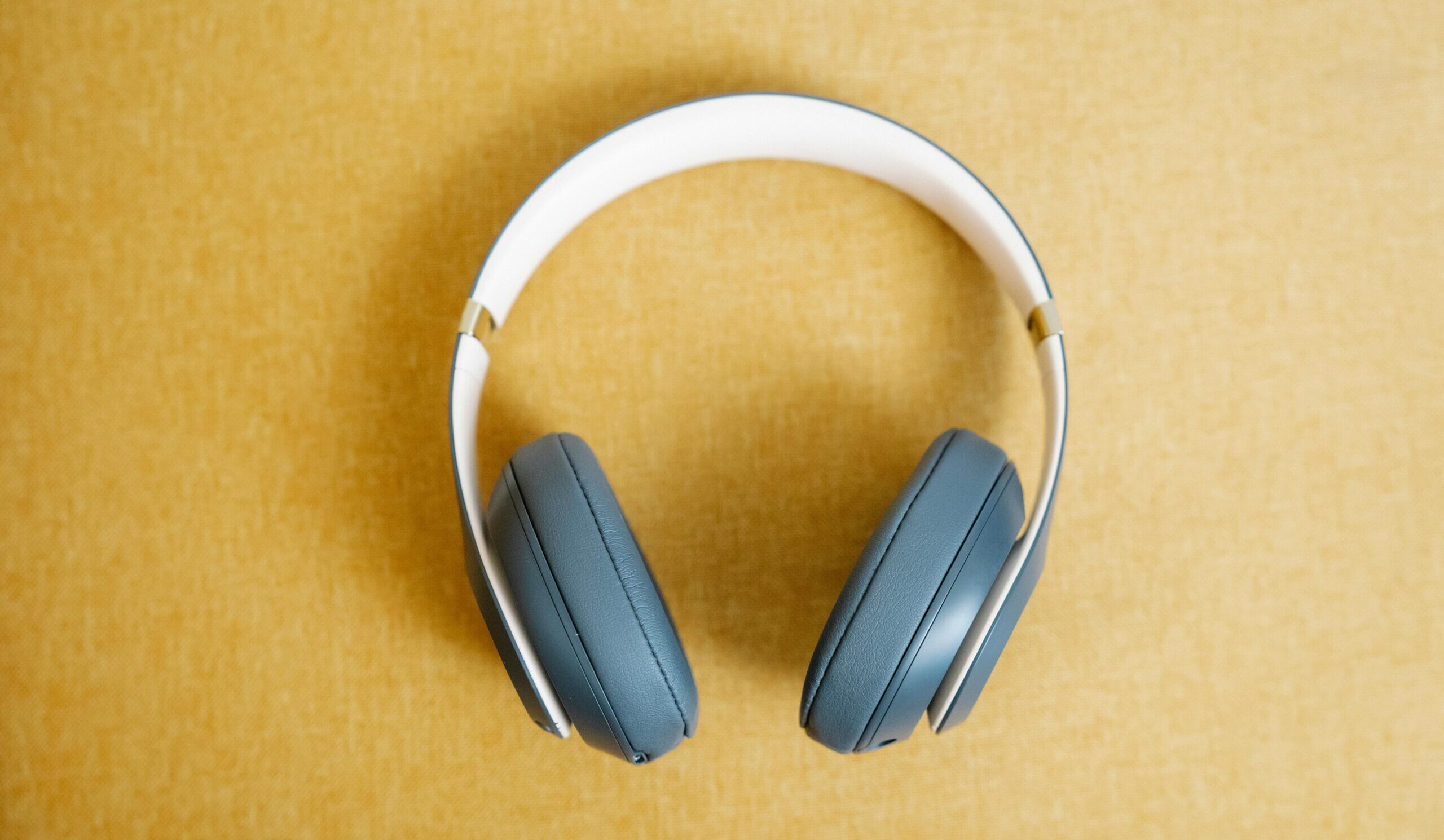 Best Bluetooth Headphones for Outdoor Work​