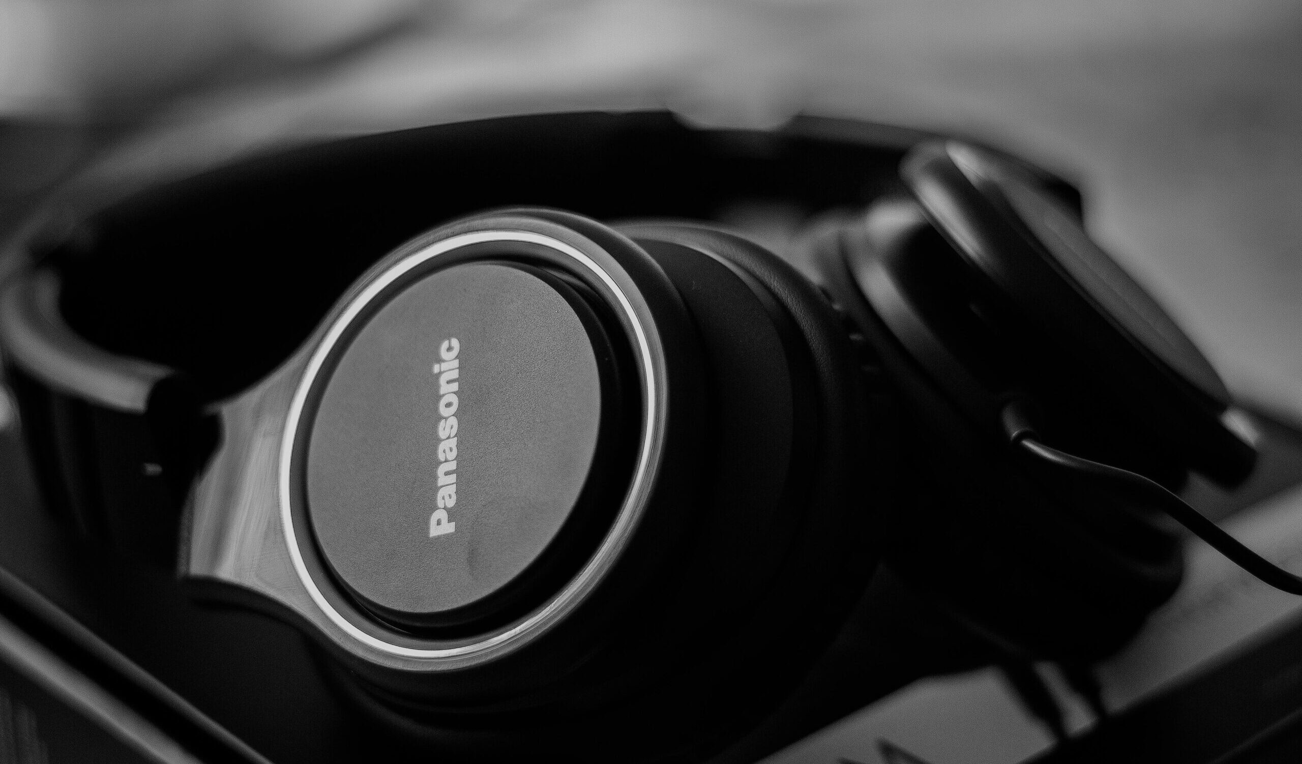 which noise cancelling headphones are the best