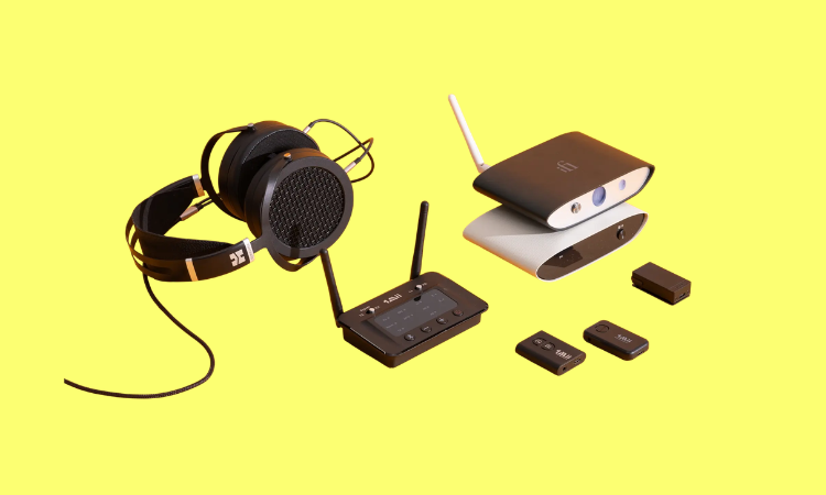 Best Way to Connect External Speakers and Headphones Simultaneously